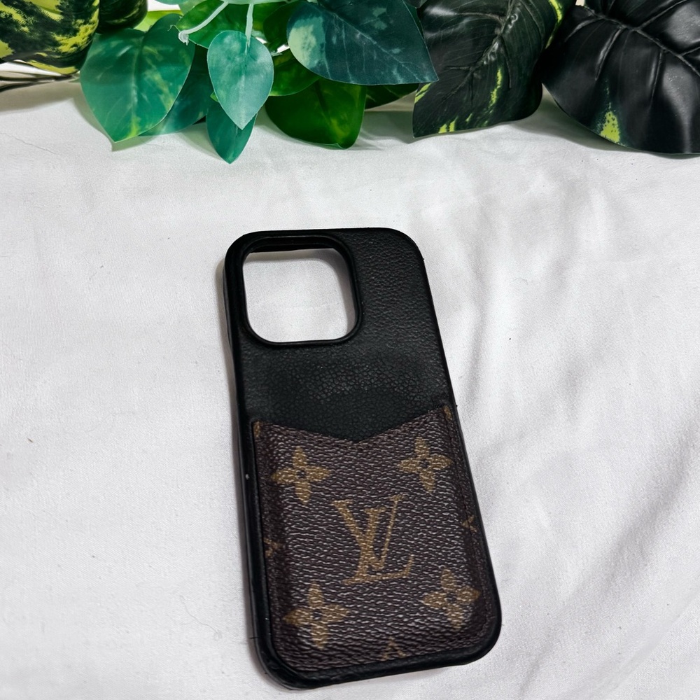 Louis Vuitton Black and Brown Monogram iPhone 15 Pro Case